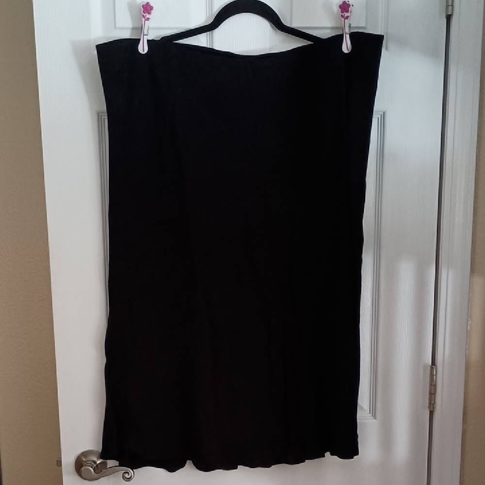 Terra & Sky Black Midi Lightweight Black Stretchy Size 2X Skirt (a100)